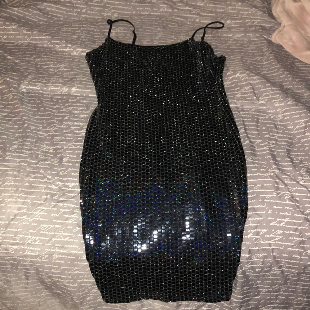 Fashionable metallic bodycon spaghetti strap dress